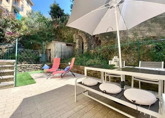 Casaviva - Lovely Trilo With Patio In Apartment